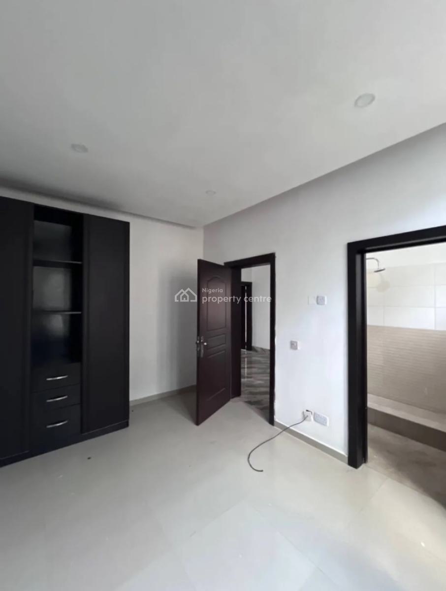3 Bedroom Flat, Lekki Phase 1, Lekki, Lagos, Flat / Apartment for Rent