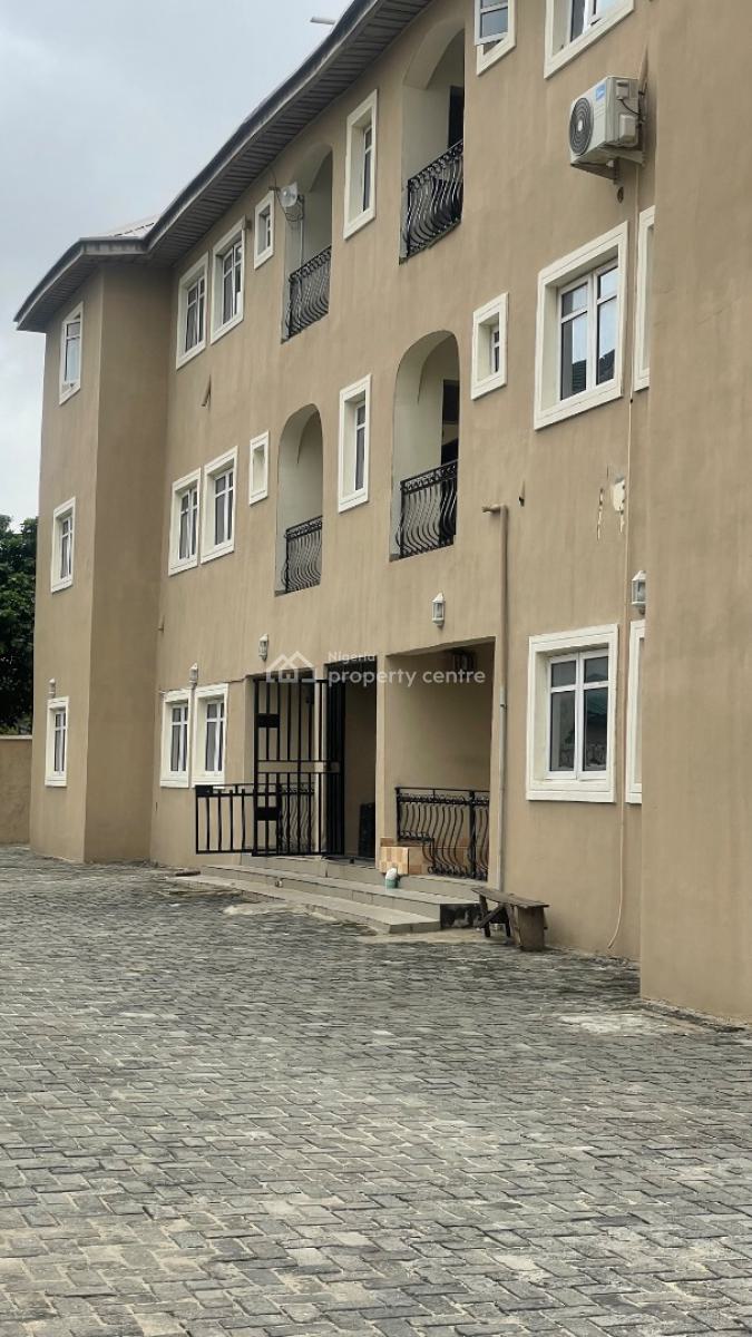 a Spacious 3 Bedroom Apartment, Mobil Road, Ilaje, Ajah, Lagos, Flat / Apartment for Rent
