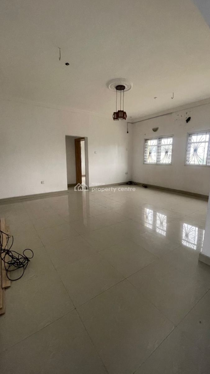 a Spacious 3 Bedroom Apartment, Mobil Road, Ilaje, Ajah, Lagos, Flat / Apartment for Rent