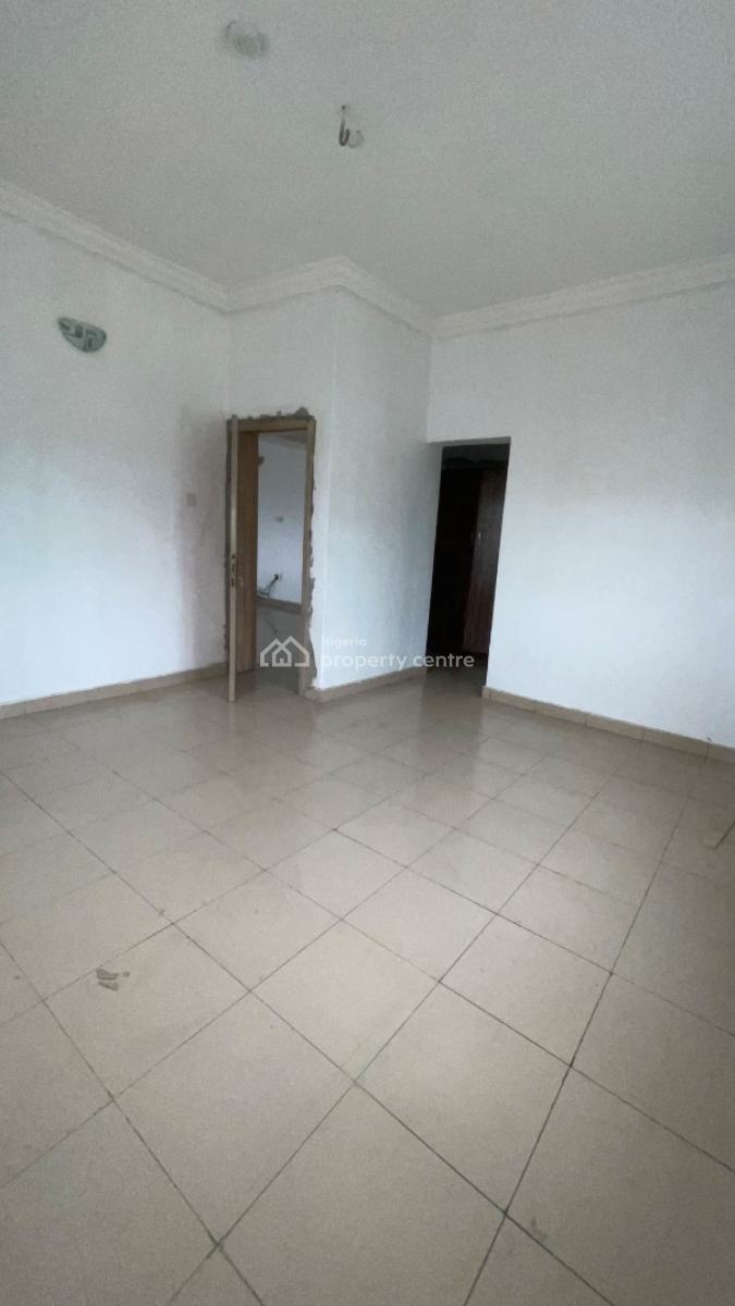 a Spacious 3 Bedroom Apartment, Mobil Road, Ilaje, Ajah, Lagos, Flat / Apartment for Rent