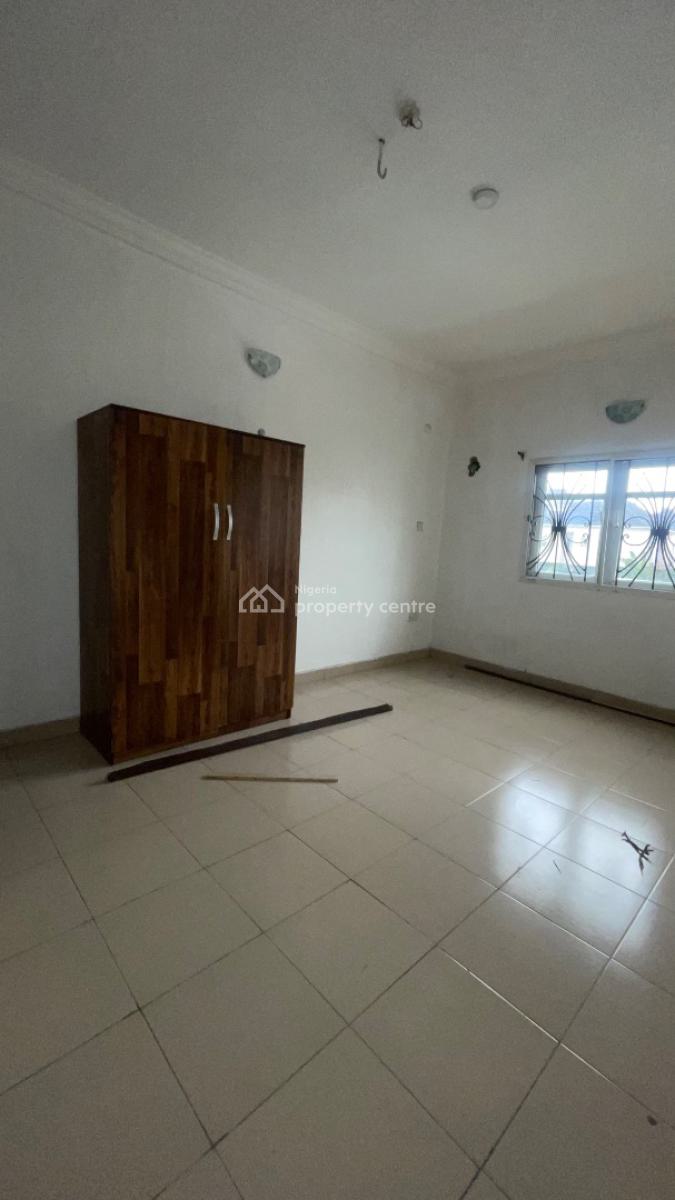 a Spacious 3 Bedroom Apartment, Mobil Road, Ilaje, Ajah, Lagos, Flat / Apartment for Rent