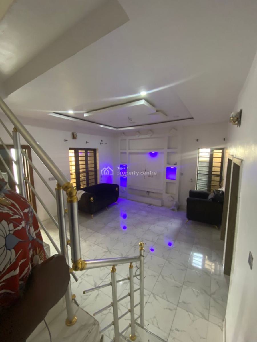 a 4 Bedroom Terraced Duplex, Ikota, Lekki, Lagos, Terraced Duplex for Rent