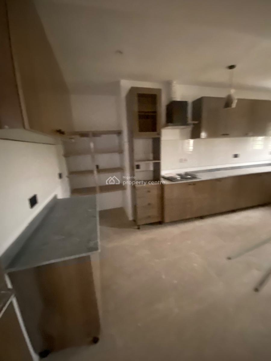 Brand New 3 Bedroom Flat, 2st Floor, Tarred Rd, By Jahi Junction, Jahi, Abuja, Block of Flats for Sale
