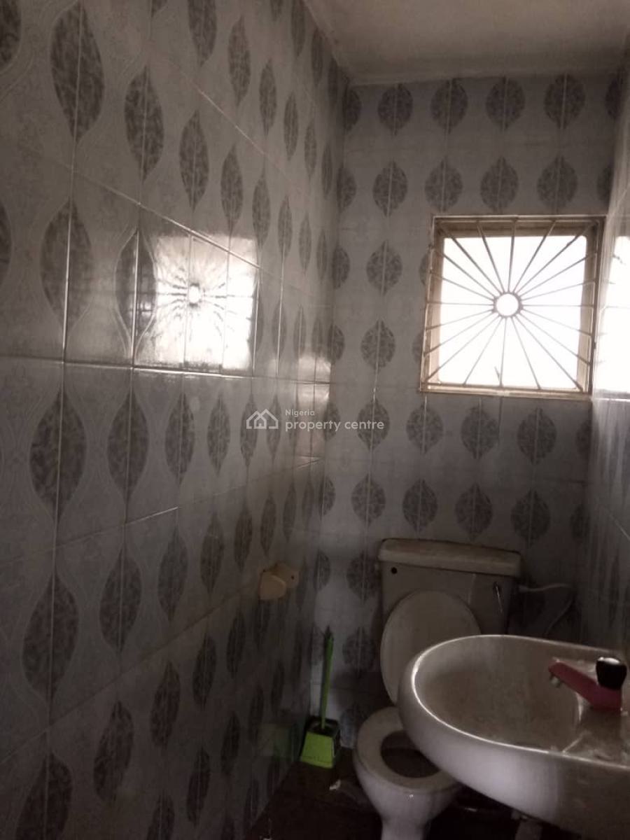 3 Bedroom Apartment, Atunrase Estate, Gbagada, Lagos, Flat / Apartment for Rent