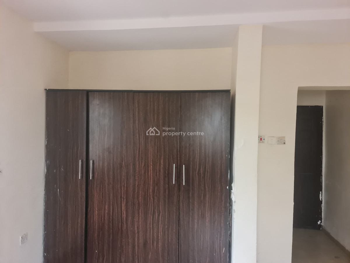 Excellent Spacious 3 Bedroom Bungalow, Von Estate Road, Lugbe District, Abuja, Detached Bungalow for Rent