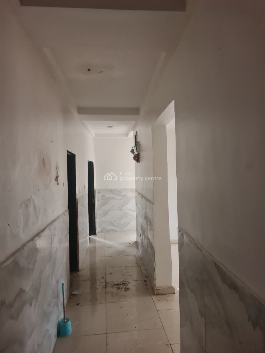 Excellent Spacious 3 Bedroom Bungalow, Von Estate Road, Lugbe District, Abuja, Detached Bungalow for Rent
