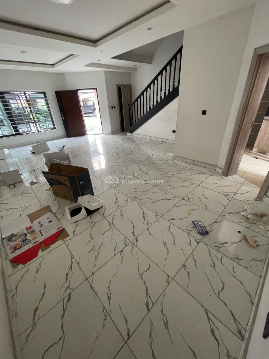 4 Bedroom Terrace Duplex with Swimming, Lekki Phase 1, Lekki, Lagos, Terraced Duplex for Rent
