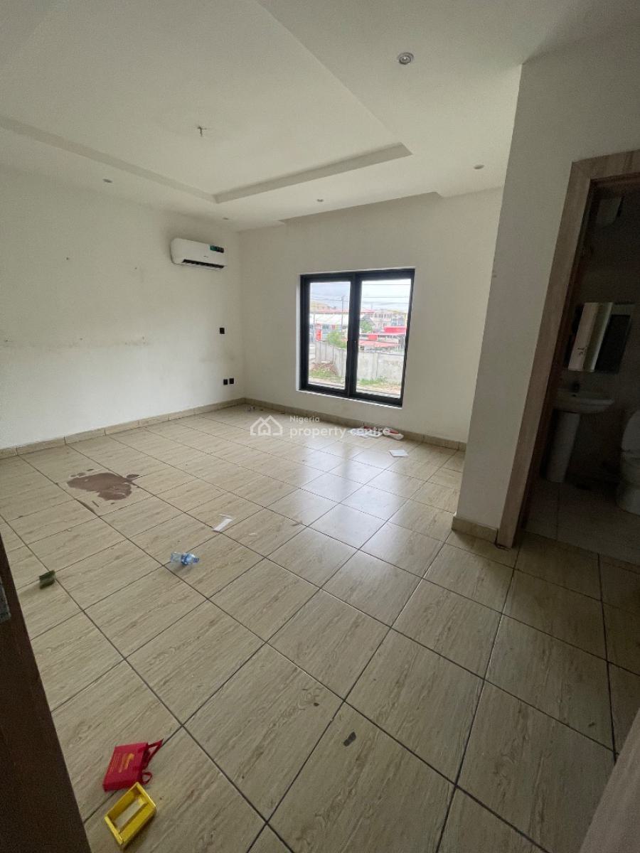 4 Bedroom Terrace Duplex with Swimming, Lekki Phase 1, Lekki, Lagos, Terraced Duplex for Rent