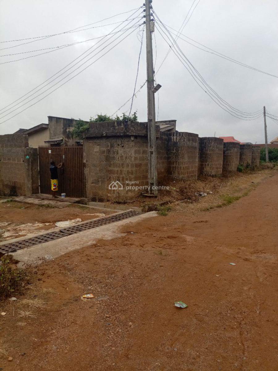 4 Flat of 2 Units of 3 Bedroom and 2 Units of 2 Bedroom, Elewuro, Akobo, Ibadan, Oyo, Block of Flats for Sale