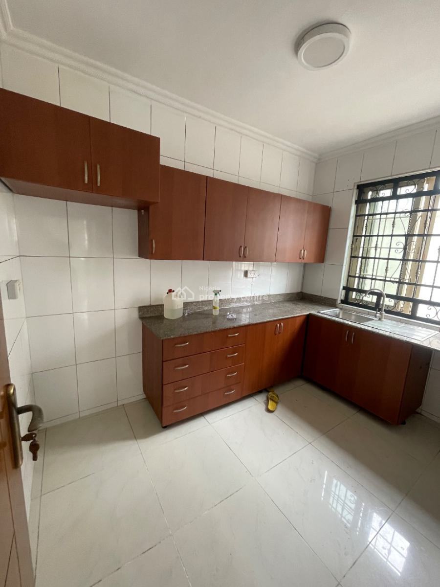 Standard Mini Flat, Lekki Phase 1, Lekki, Lagos, Flat / Apartment for Rent