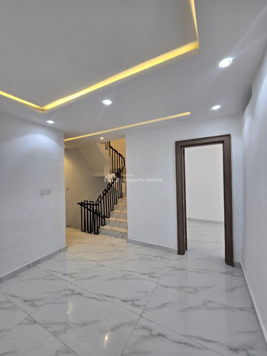 Well Finished Serviced 4 Bedrooms Terrace with a Room Bq, Lekki Phase 1, Lekki, Lagos, Terraced Duplex for Rent