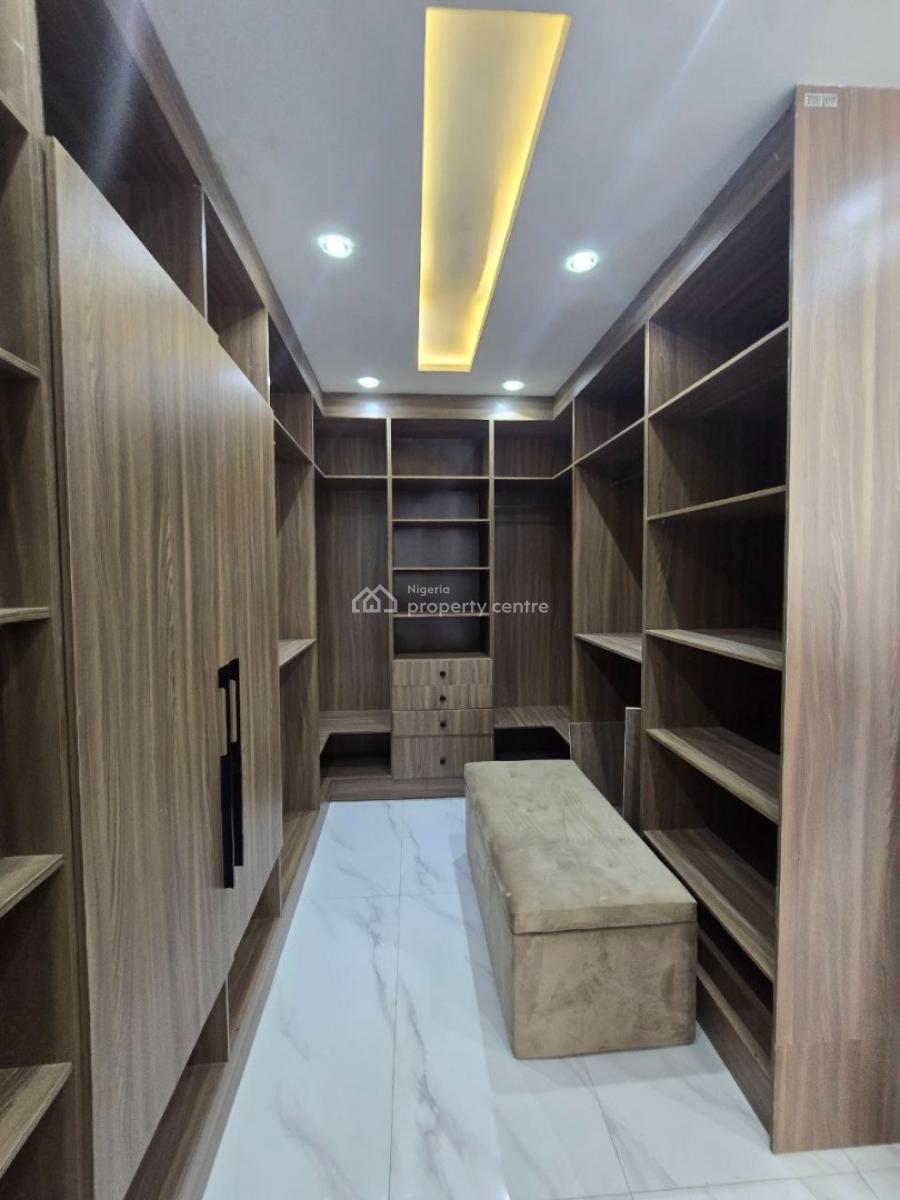 Well Finished Serviced 4 Bedrooms Terrace with a Room Bq, Lekki Phase 1, Lekki, Lagos, Terraced Duplex for Rent