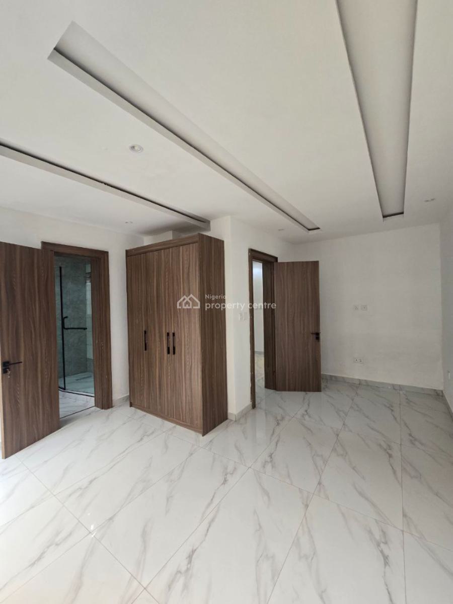 Well Finished Serviced 4 Bedrooms Terrace with a Room Bq, Lekki Phase 1, Lekki, Lagos, Terraced Duplex for Rent