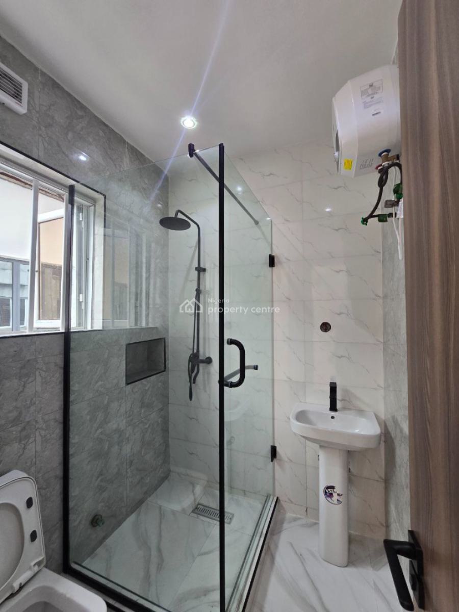 Well Finished Serviced 4 Bedrooms Terrace with a Room Bq, Lekki Phase 1, Lekki, Lagos, Terraced Duplex for Rent