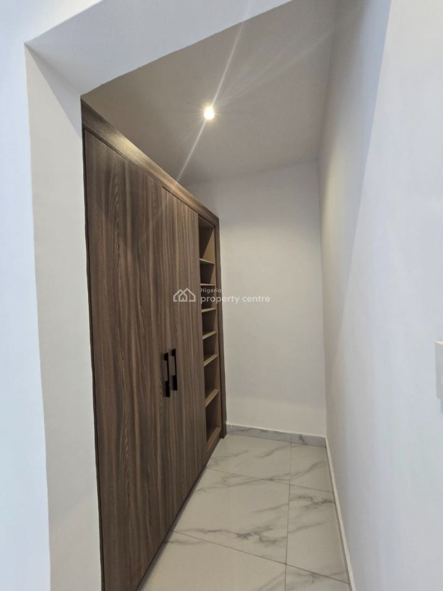 Well Finished Serviced 4 Bedrooms Terrace with a Room Bq, Lekki Phase 1, Lekki, Lagos, Terraced Duplex for Rent
