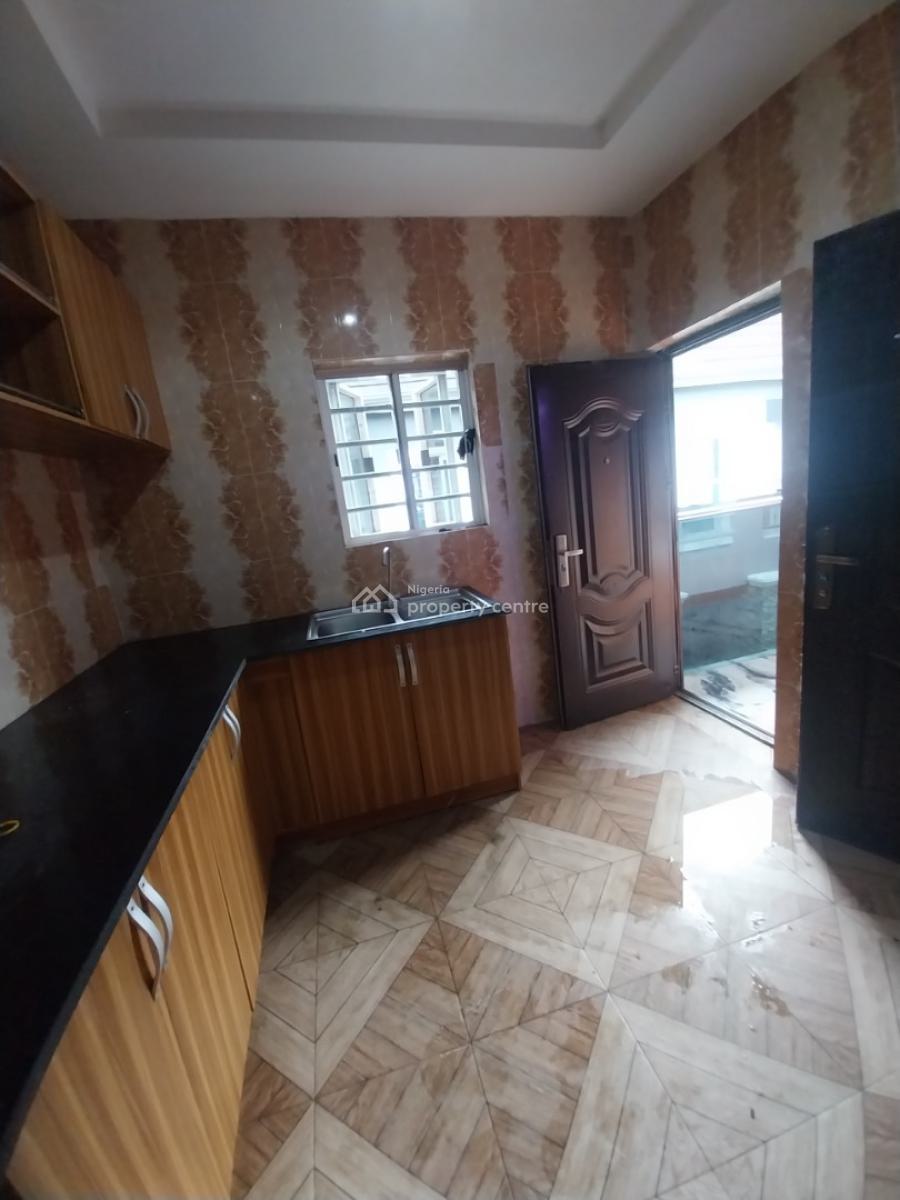 American Standard 2 Bedroom Flat with Federal Light, Upstairs, Shell Cooperative Estate Link Road, Off G. U. Akeh Road, Eliozu, Eneka, Port Harcourt, Rivers, Flat / Apartment for Rent