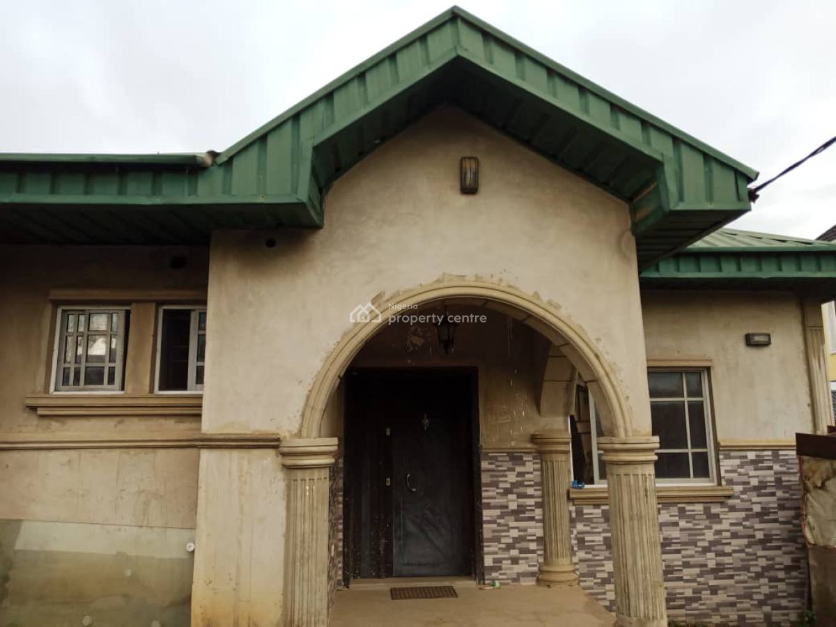 Modern Built 3 Bedroom Detached Bungalow with Rooms Ensuite, Olowofela/ Oke Afa, Magboro, Off Lagos Ibadan Express Way Ogun State, Obafemi Owode, Ogun, Detached Bungalow for Sale