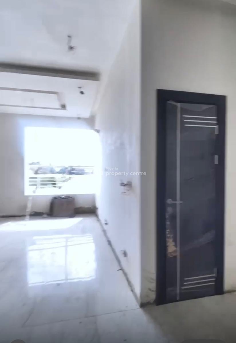 Luxury 2 Bedroom Service Apartment, Perewinkle Estate, Lekki Phase 1, Lekki, Lagos, Flat / Apartment for Sale