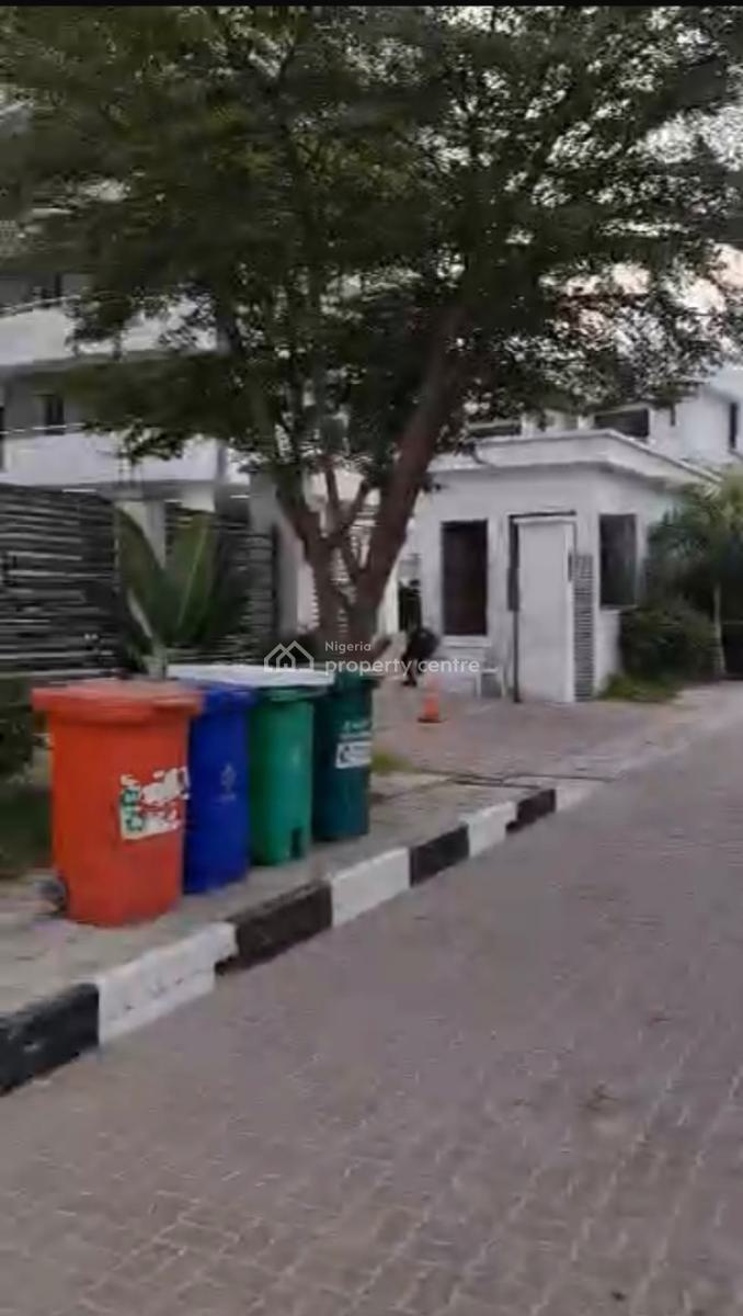 Luxury 2 Bedroom Service Apartment, Perewinkle Estate, Lekki Phase 1, Lekki, Lagos, Flat / Apartment for Sale