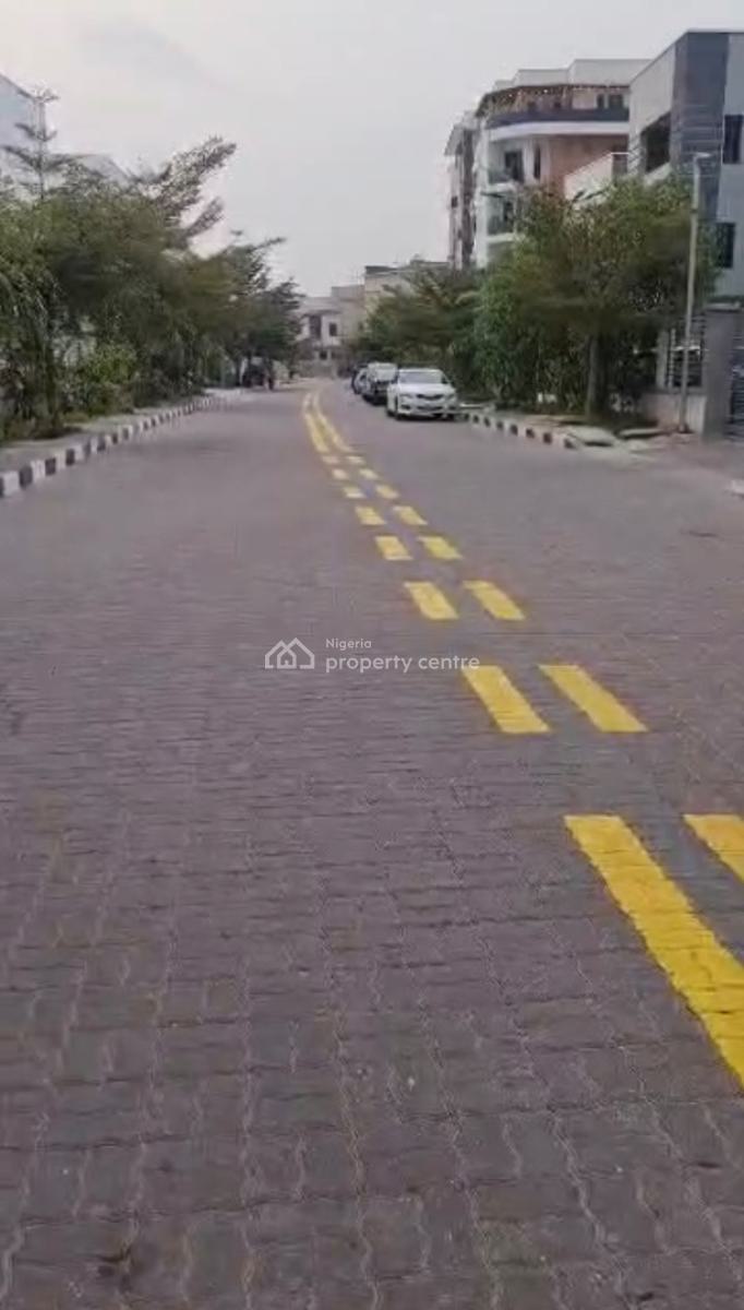 Luxury 2 Bedroom Service Apartment, Perewinkle Estate, Lekki Phase 1, Lekki, Lagos, Flat / Apartment for Sale