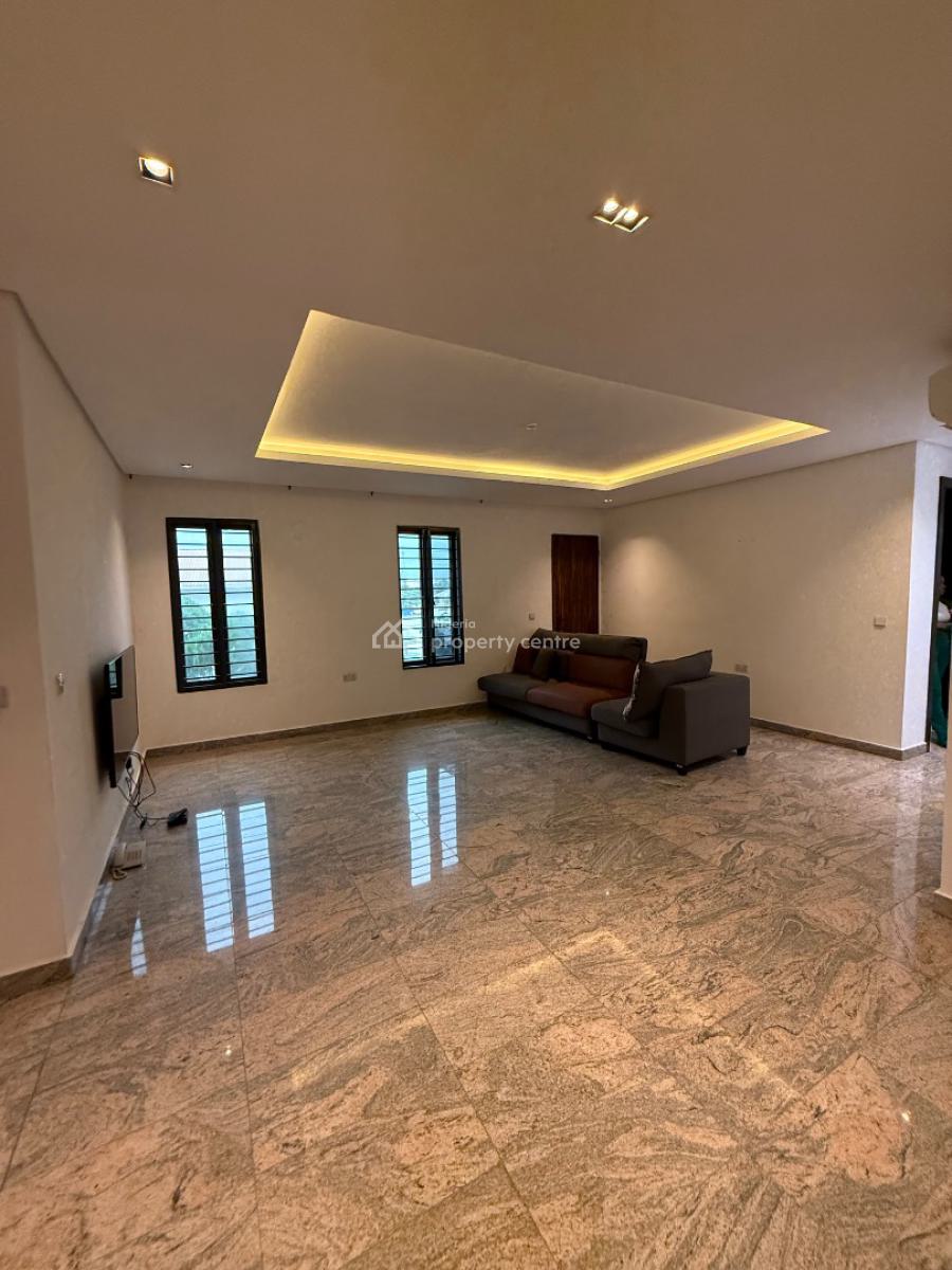 Well Maintained 3 Bedroom Apartments with Bq, Pool & Gym, Ikoyi, Lagos, Flat / Apartment for Rent