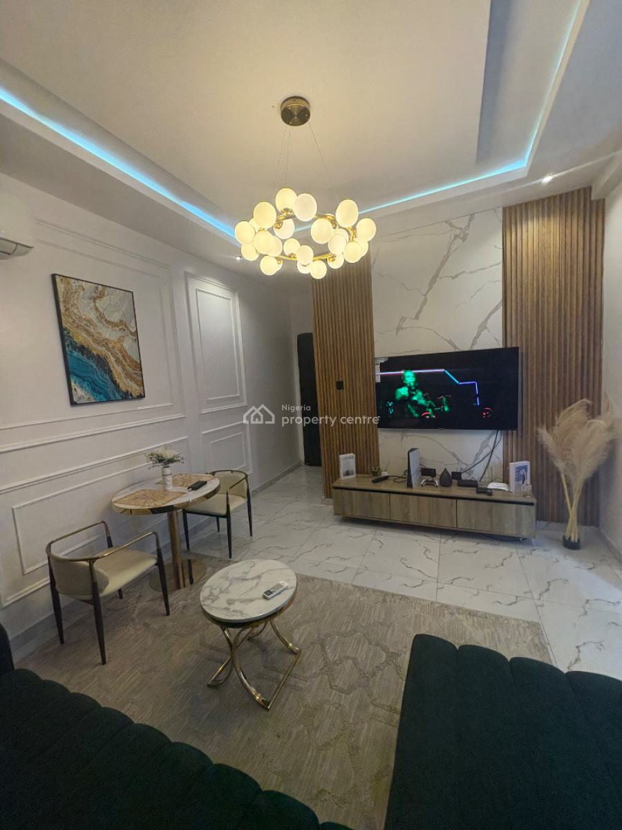 Exclusive 1 Bedroom Apartment with Balcony and Ps5, Saka Oluwa Street, Osapa, Lekki, Lagos, Flat / Apartment Short Let