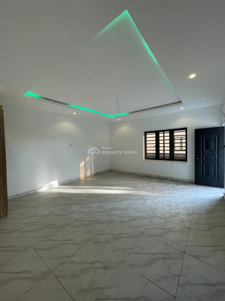 Spaciously Built 4 Bedroom Terrace Duplex with Bq    Location: Bode, Off Bode Thomas, Surulere, Lagos, Terraced Duplex for Sale