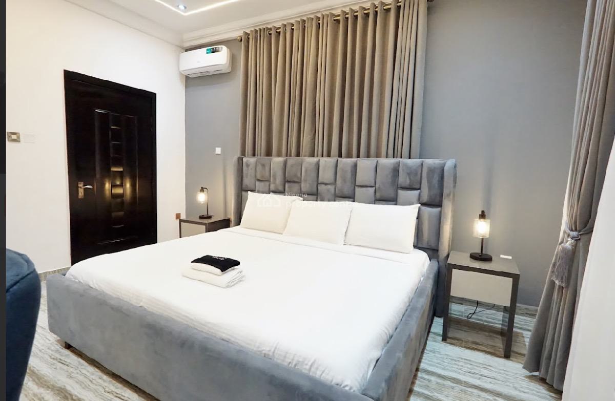 3 Bedroom Apartment, Lekki Phase 1, Lekki, Lagos, Flat / Apartment Short Let