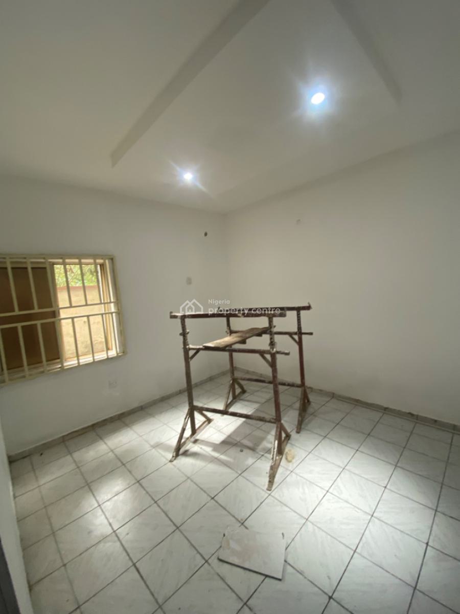 Clean 3 Bedroom Flat, Ground Floor, Tarred Rd, (fastest Finger, Gilmore, Jahi, Abuja, Flat / Apartment for Rent