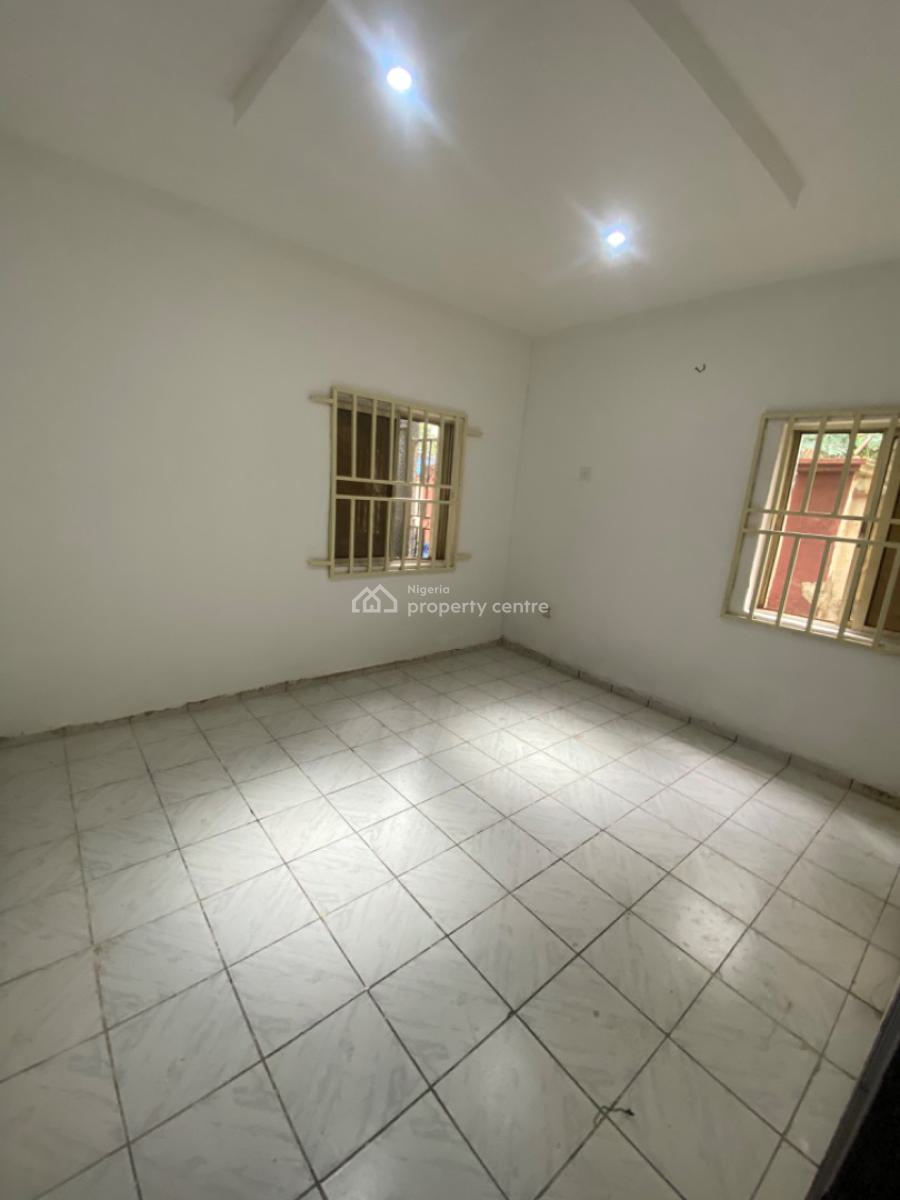 Clean 3 Bedroom Flat, Ground Floor, Tarred Rd, (fastest Finger, Gilmore, Jahi, Abuja, Flat / Apartment for Rent