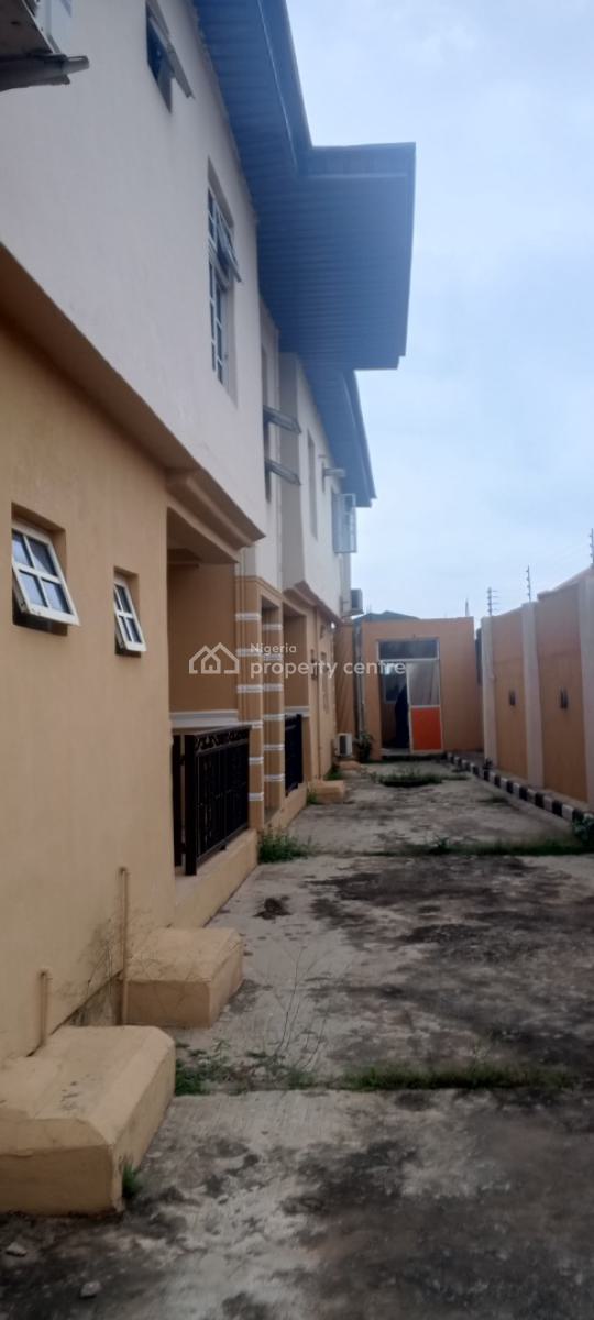 Massive 20 Rooms Lodge Along Major Road, Short Drive From Sterling Bank, Magboro, Ogun, Block of Flats for Sale