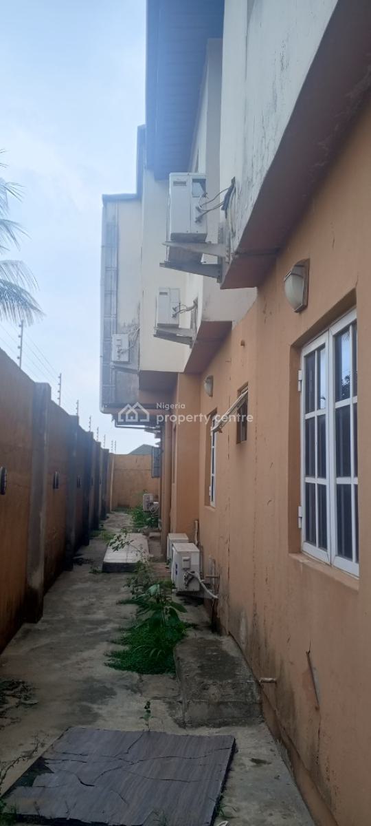 Massive 20 Rooms Lodge Along Major Road, Short Drive From Sterling Bank, Magboro, Ogun, Block of Flats for Sale