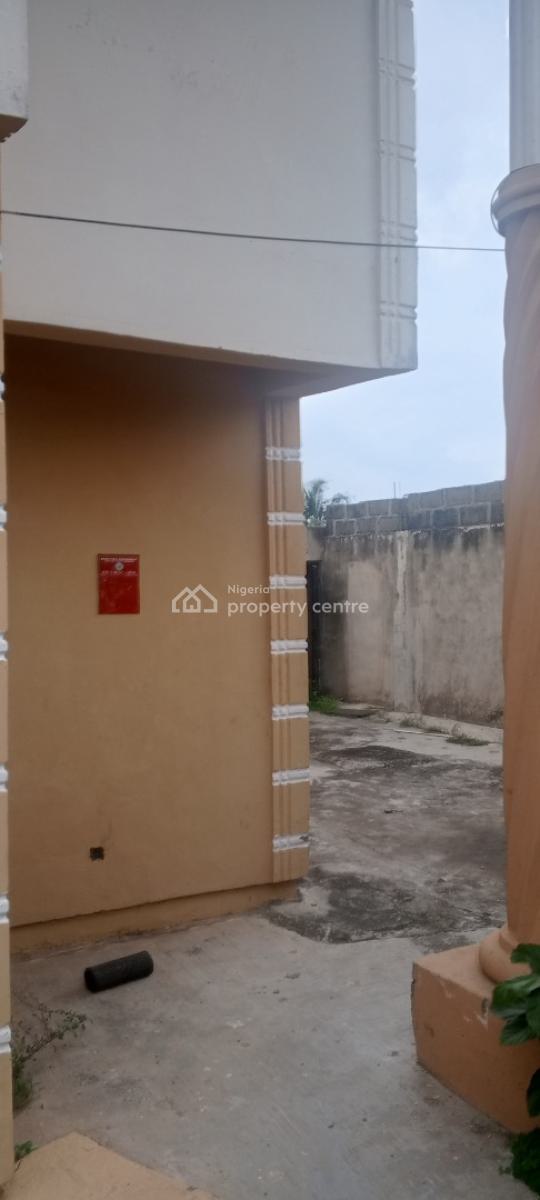 Massive 20 Rooms Lodge Along Major Road, Short Drive From Sterling Bank, Magboro, Ogun, Block of Flats for Sale