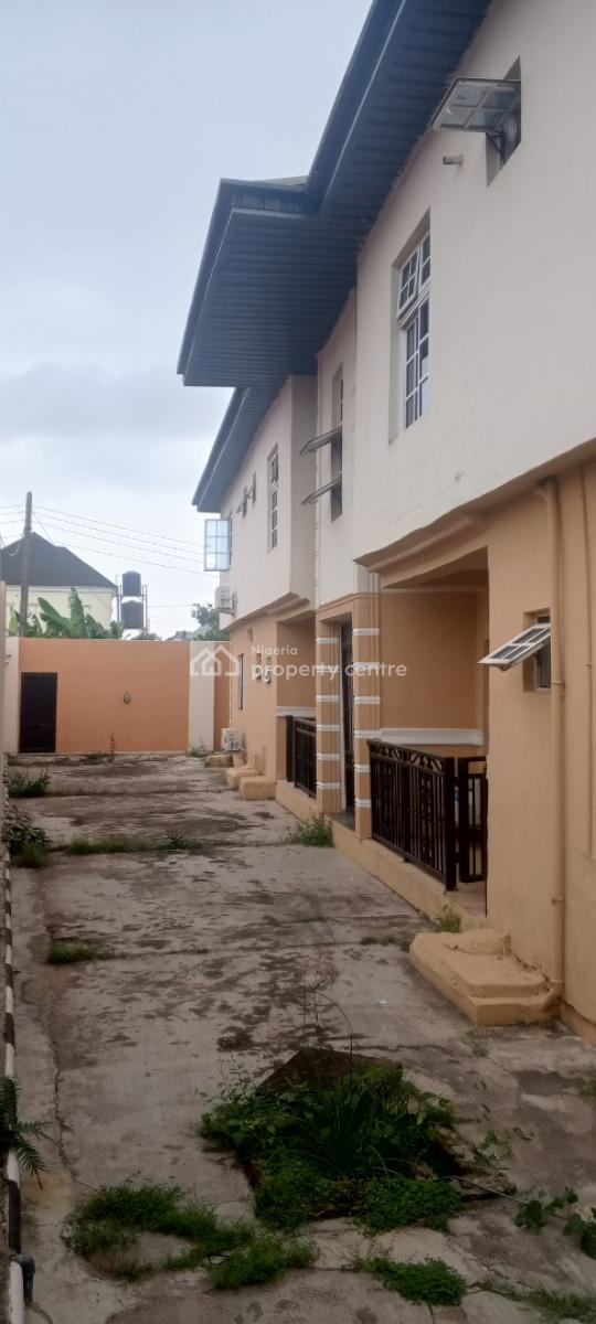 Massive 20 Rooms Lodge Along Major Road, Short Drive From Sterling Bank, Magboro, Ogun, Block of Flats for Sale
