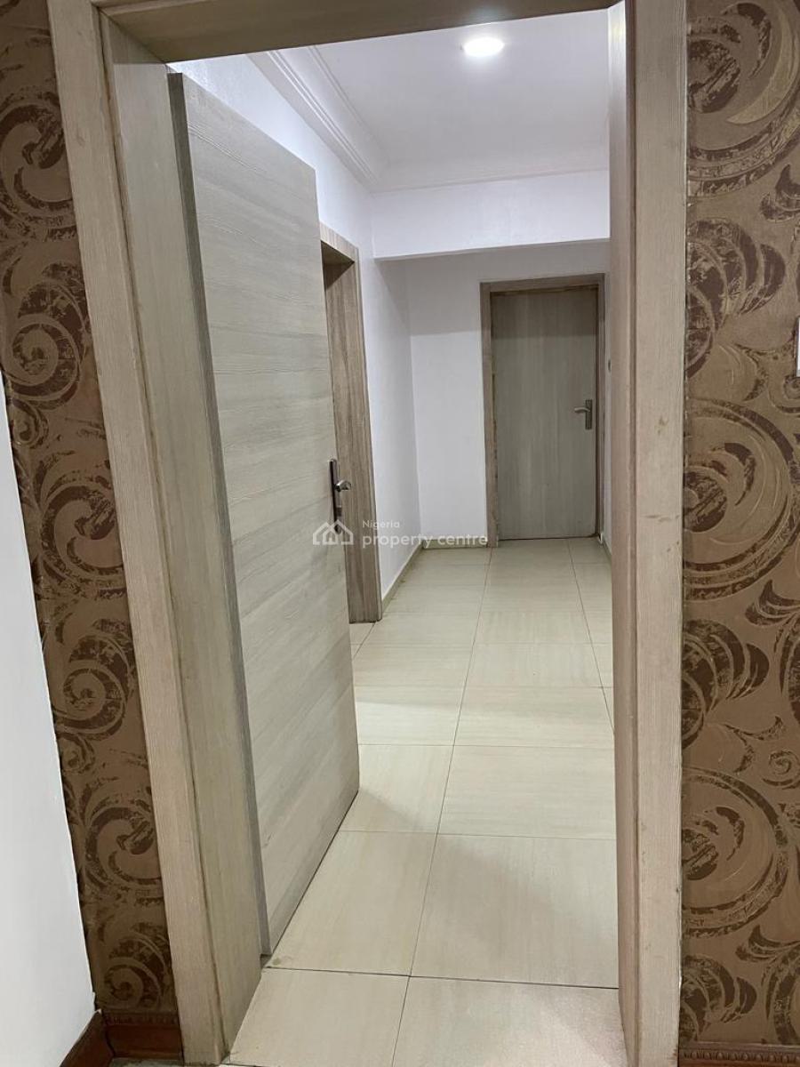 Spacious 3 Bedroom Apartment, Ikeja Gra, Ikeja, Lagos, Flat / Apartment Short Let