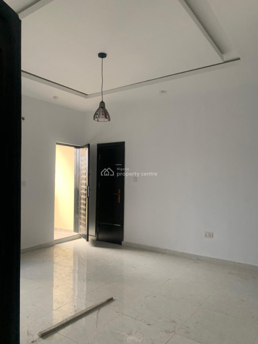 Elegant 2 Bedrooms Suite with Designer Finishes, Gbagada, Lagos, Flat / Apartment for Rent