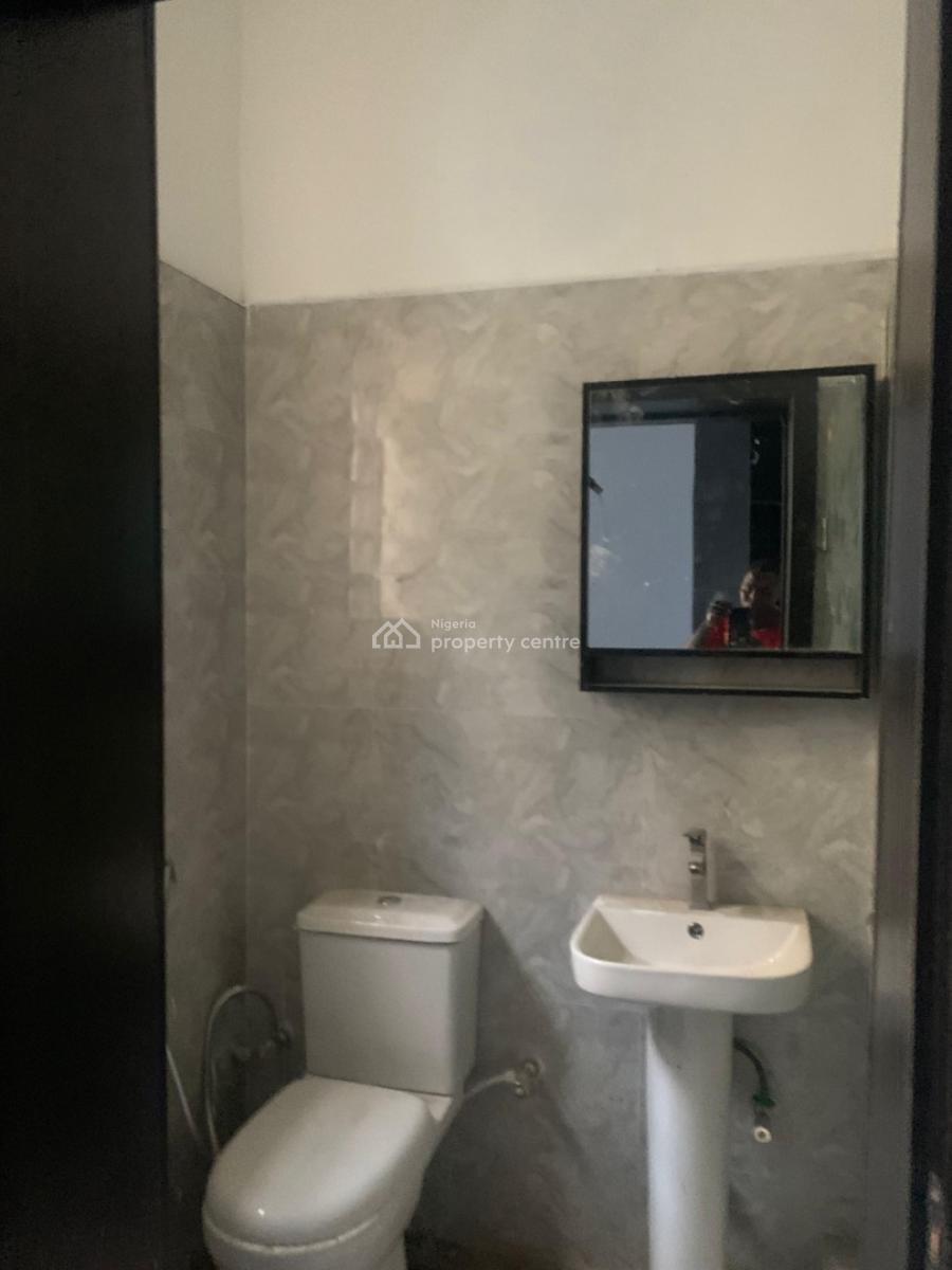 Elegant 2 Bedrooms Suite with Designer Finishes, Gbagada, Lagos, Flat / Apartment for Rent