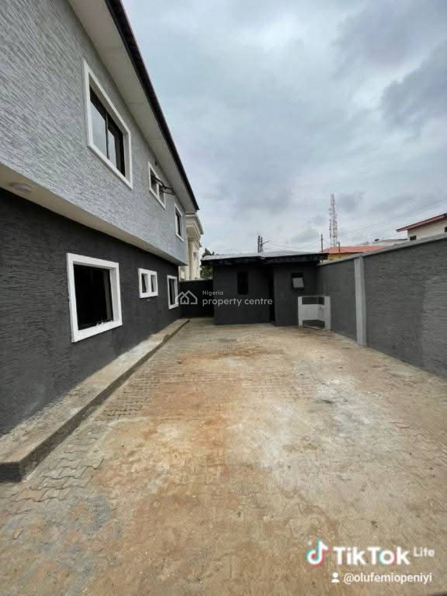Spacious and Lovely 3 Bedroom Apartment, Secured and Serene Area, Ikeja Gra, Ikeja, Lagos, Flat / Apartment for Rent