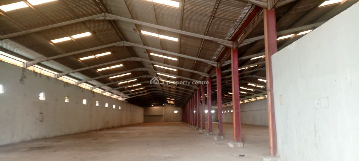 Massive  Warehouse with Big Office Space, Facing The Express Along Oshodi/apapa Express Way, Oshodi, Lagos, Warehouse for Rent