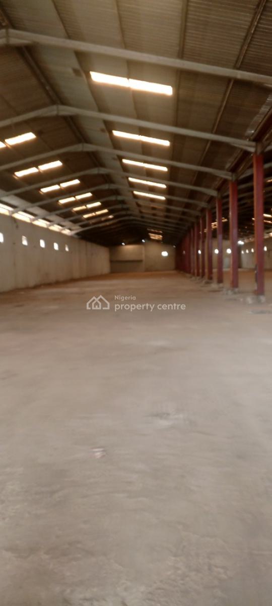Massive  Warehouse with Big Office Space, Facing The Express Along Oshodi/apapa Express Way, Oshodi, Lagos, Warehouse for Rent
