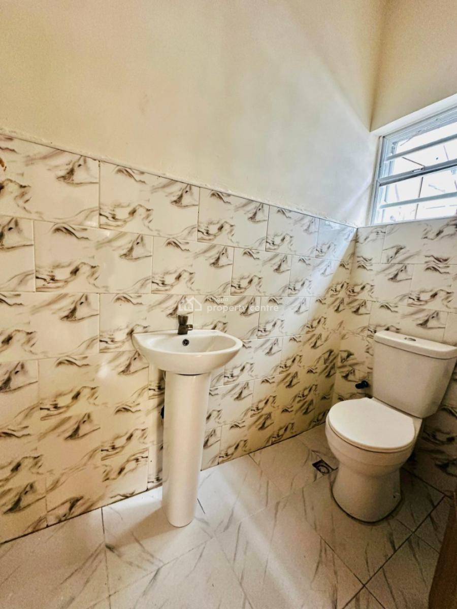 4-bedroom Semi Detached Duplex with a Bq., Gra Phase 1, Magodo, Lagos, Semi-detached Duplex for Sale