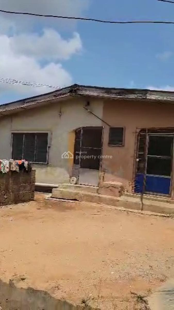 Solid 6 Units of Mini Flats & Room Self, Oremeji, Ikotun, Lagos, Detached Bungalow for Sale