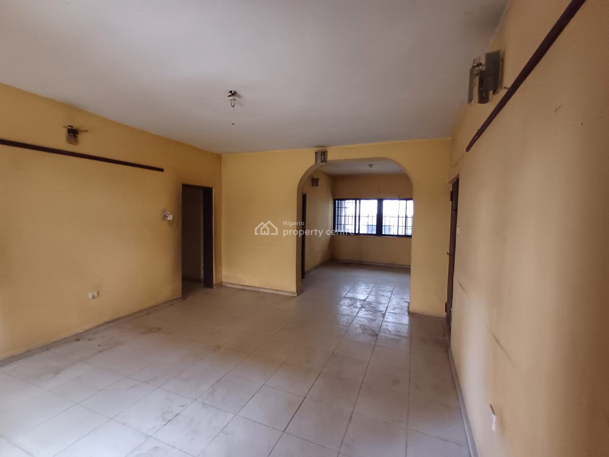 3 Bedroom Flat on The Ground Floor, Mabushi, Abuja, Flat / Apartment for Rent