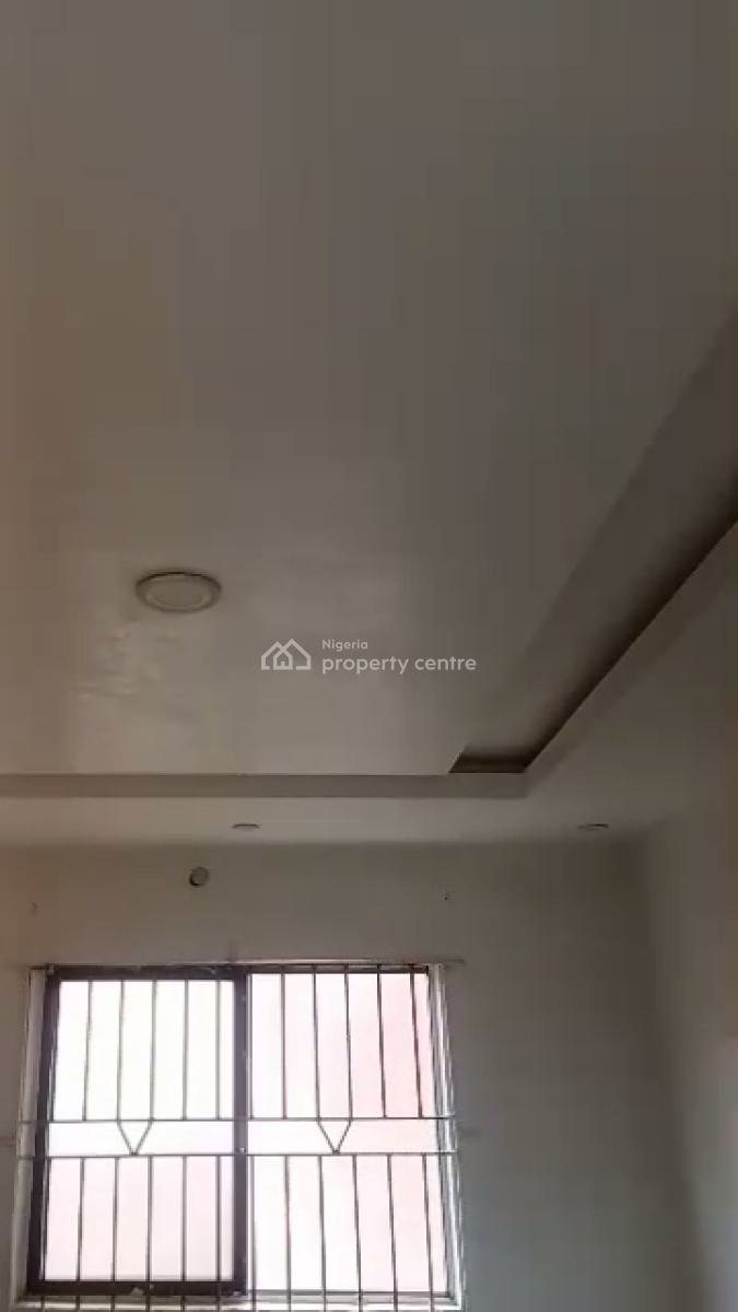 Newly Renovated 2 Bedroom Apartment, Off Olaniyi, New Oko-oba, Agege, Lagos, Flat / Apartment for Rent