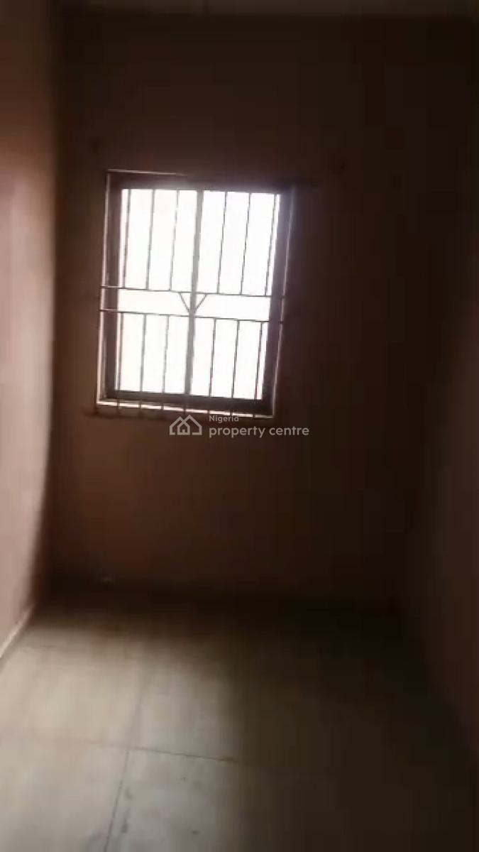 Newly Renovated 2 Bedroom Apartment, Off Olaniyi, New Oko-oba, Agege, Lagos, Flat / Apartment for Rent