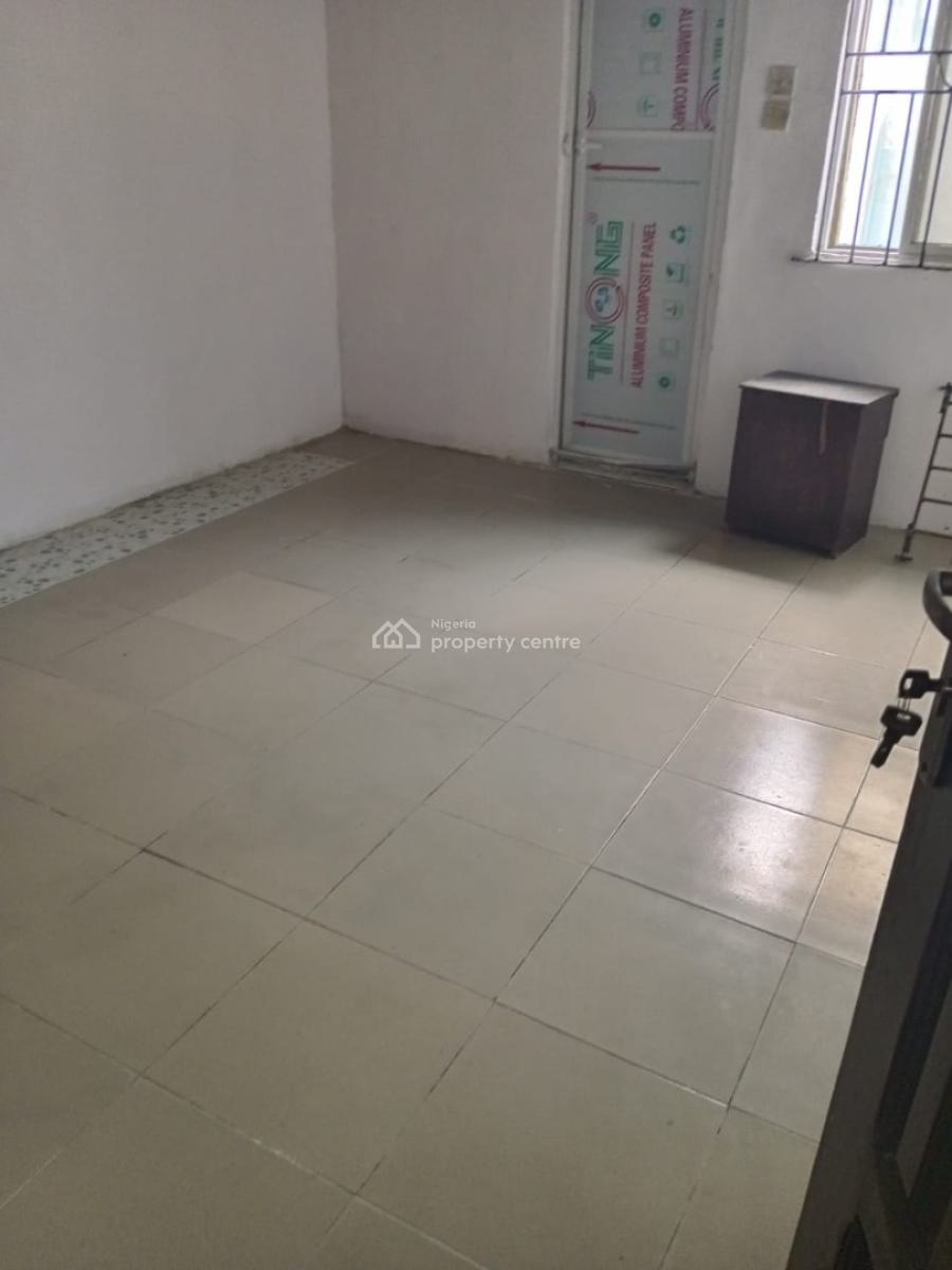 Executive 3 Bedroom Bungalow with a Room Bq, Abraham Adesanya Estate, Ajah, Lagos, Detached Bungalow for Rent