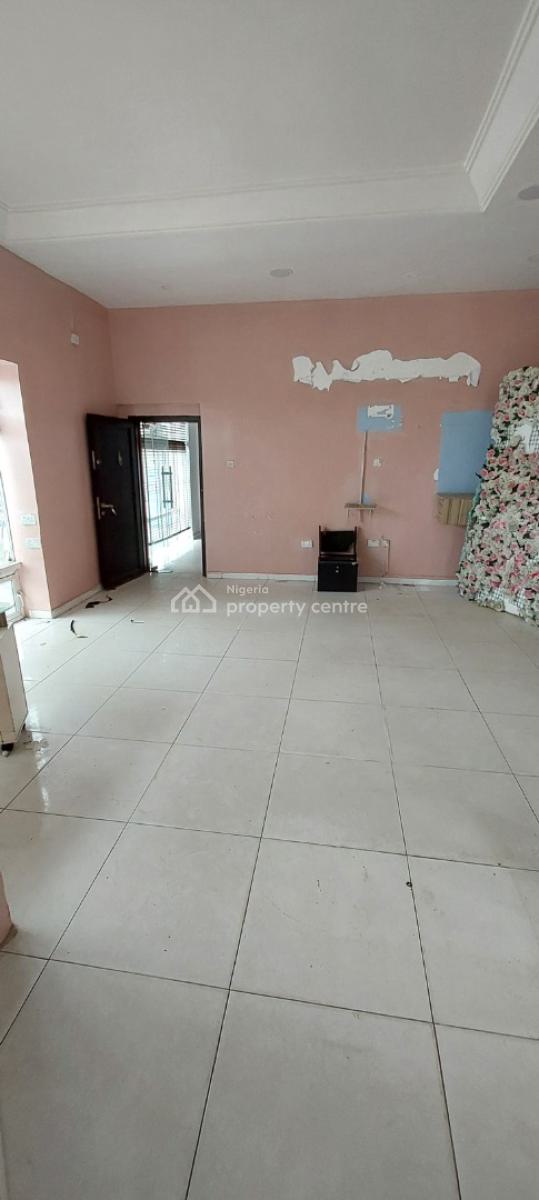 Spacious Commercial Shop/office Space, Ologolo, Lekki, Lagos, Plaza / Complex / Mall for Rent
