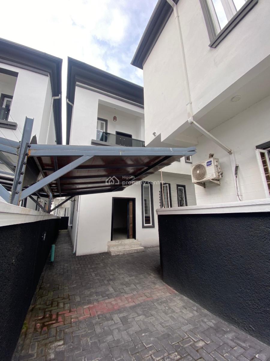 4 Bedroom Detached Duplex with a Room Bq, Lekki County, Ikota, Lekki, Lagos, Detached Duplex for Sale