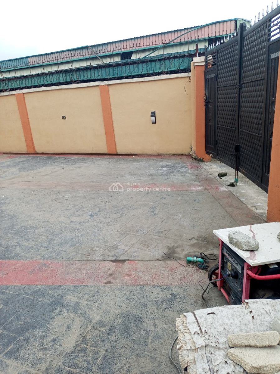 Two Bedroom Apartment, Majeik, Lekki Phase 1, Lekki, Lagos, Flat / Apartment for Rent