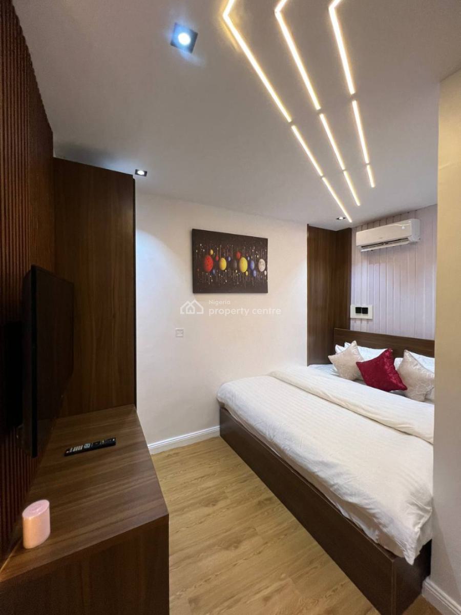 Two Bedroom Apartment, Magodo in Phase 2, Lekki Phase 2, Lekki, Lagos, Flat / Apartment Short Let